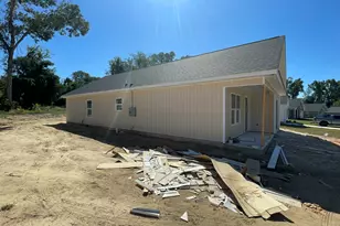 627 Clary St, Thomson, GA 30824 - Photo 15