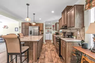 152 Ridgelake Cir, Saint Matthews, SC 29135 - Photo 7