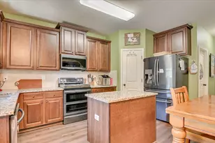 928 Rollo Domino Cir, Evans, GA 30809 - Photo 19