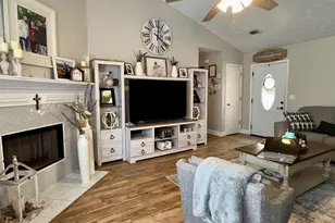 4661 Turning Leaf Dr, Gillsville, GA 30543 - Photo 9