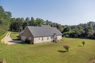 1609 Rock House Rd, Greenwood, SC 29646 - Photo 35