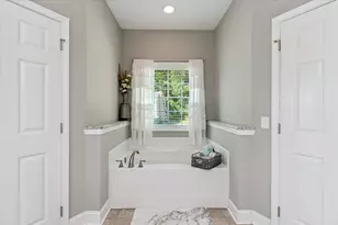 1609 Rock House Rd, Greenwood, SC 29646 - Photo 29