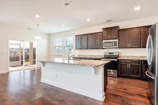 105 Grimsby Rd, Savannah, GA 34107 - Photo 13