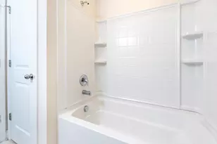 105 Grimsby Rd, Savannah, GA 34107 - Photo 57