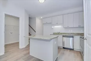 317 NW Bordeaux Dr, Thomson, GA 30824 - Photo 7