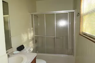 1166 Jeter St, Edgefield, SC 29824 - Photo 5