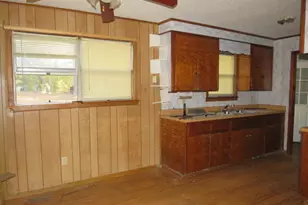 1166 Jeter St, Edgefield, SC 29824 - Photo 3