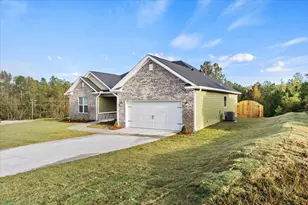 4386 Creekview Dr, Hephzibah, GA 30815 - Photo 3