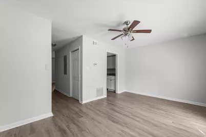 2604 SW Campbellton Road #D2, Atlanta, GA 30311 - Photo 9