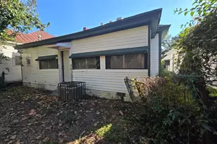 1909 Warren St, Augusta, GA 30904 - Photo 5