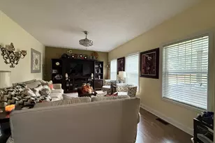 106 Heddy Rd, Greenwood, SC 29646 - Photo 5