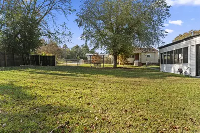 261 Myrtle Street, Gloverville, SC 29828 - Photo 7