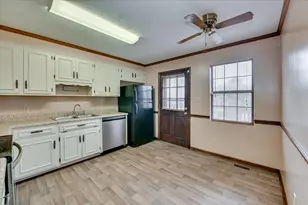 588 Cherokee Dr, North Augusta, SC 29841 - Photo 13