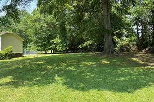 1051 MacDonald St, Tignall, GA 30668 - Photo 35