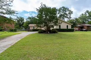 219 Ashley Cir, Martinez, GA 30907 - Photo 1