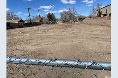 104 E Prater Way, Sparks, NV 89431 - Photo 1