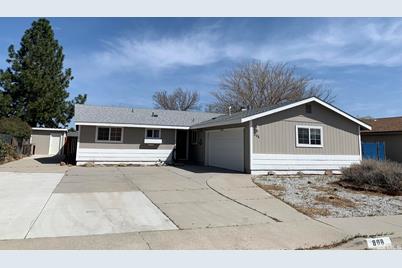 808 Sonoma St, Carson City, NV 89701 - MLS 220004576 - Coldwell Banker