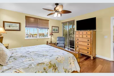 101 Gulfview Drive #114D & 30' Boat Slip With Lift, Islamorada, FL 33036 - Photo 15