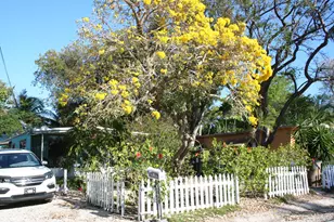 230 Antigua Rd, Tavernier, FL 33070 - Photo 37