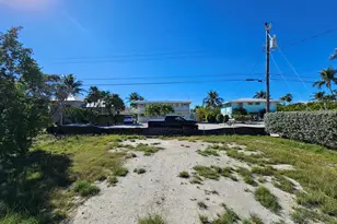 195 S Indies Dr, Duck, FL 33050 - Photo 1