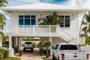 323 Mahogany Dr, Key Largo, FL 33037 - Photo 1