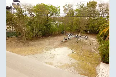 8 S Exuma Road, Key Largo, FL 33037 - Photo 15