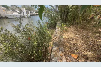 8 S Exuma Road, Key Largo, FL 33037 - Photo 13