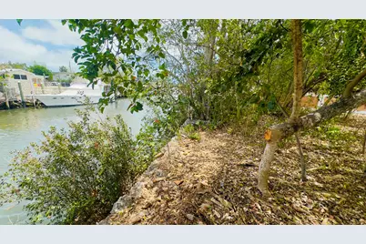 8 S Exuma Road, Key Largo, FL 33037 - Photo 11