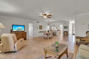 601 W Ocean Dr, Key Colony, FL 33051 - Photo 11