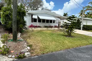 702 N Silver Cir, Key Largo, FL 33037 - Photo 1