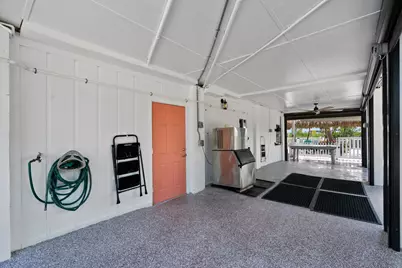 3746 Park Avenue, Big Pine, FL 33043 - Photo 9