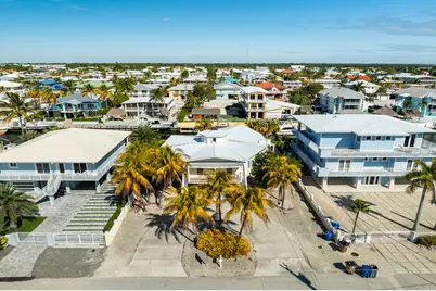 184 Bahama Avenue, Key Largo, FL 33037 - Photo 1