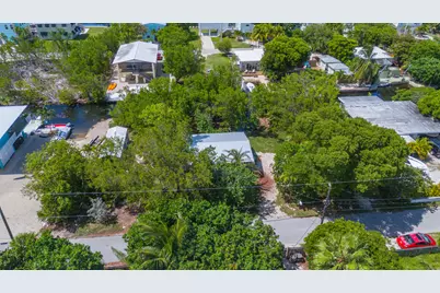 30881 Witters Lane, Big Pine, FL 33043 - Photo 35