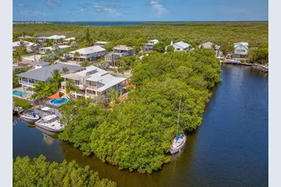 894 Ellen Drive, Key Largo, FL 33037 - Photo 47