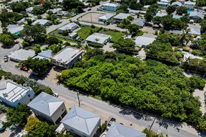  Lakeview and Poinciana Drive, Key Largo, FL 33037 - Photo 15