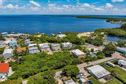  Lakeview and Poinciana Drive, Key Largo, FL 33037 - Photo 21