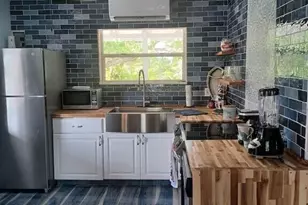 100 Palmetto Ave, Tavernier, FL 33070 - Photo 1