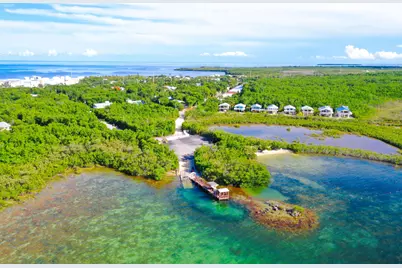 410 Mahogany Avenue, Key Largo, FL 33037 - Photo 3