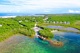 410 Mahogany Ave, Key Largo, FL 33037 - Photo 3