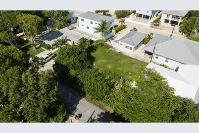 974 Oleander Road, Key Largo, FL 33037 - Photo 13