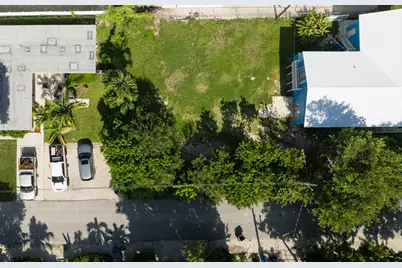 974 Oleander Road, Key Largo, FL 33037 - Photo 1