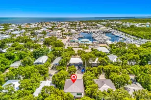 14 Coral Dr, Key Largo, FL 33037 - Photo 3