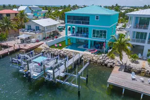 747 La Fitte Rd, Little Torch, FL 33042 - Photo 3