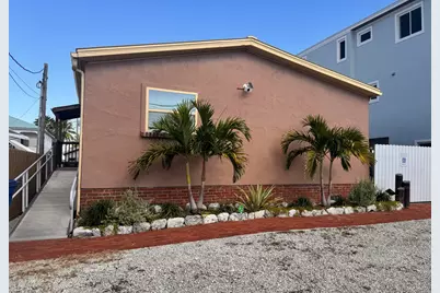 185 W Avenue A, Key Largo, FL 33037 - Photo 1