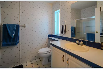 185 W Avenue A, Key Largo, FL 33037 - Photo 5