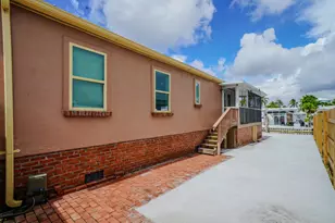 185 W Avenue A, Key Largo, FL 33037 - Photo 11