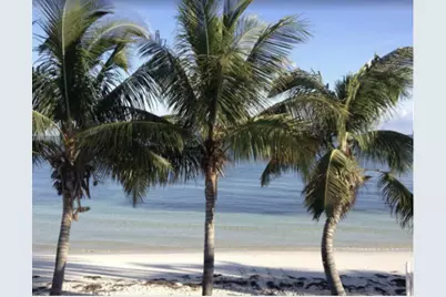 251 2nd St, Key Colony, FL 33051 - Photo 15