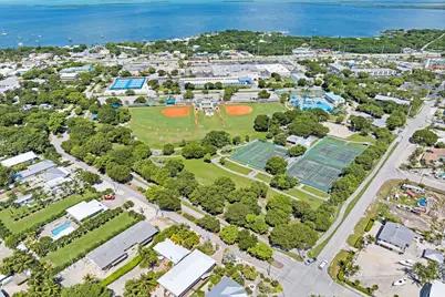 162 Marina Avenue, Key Largo, FL 33037 - Photo 7