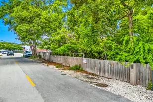 1032 Snapper Ln, Key Largo, FL 33037 - Photo 1