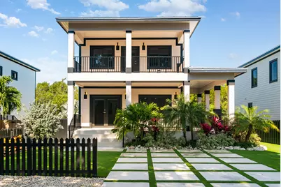 17 Coral Way, Key Largo, FL 33037 - Photo 1